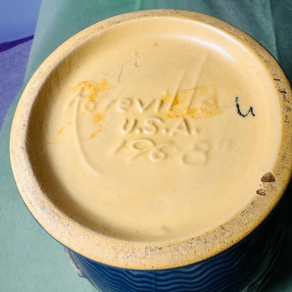 Vintage Roseville Vase - Picture 6 of 8